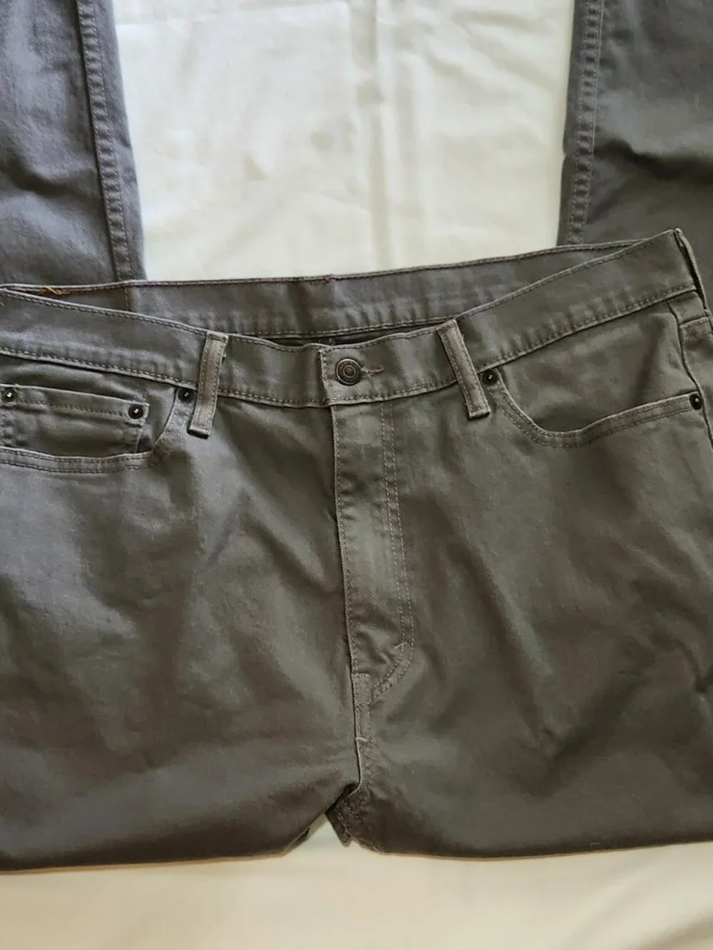 Levi's 513 jeans sz 36 X 30 Slim Straight Gray EUC